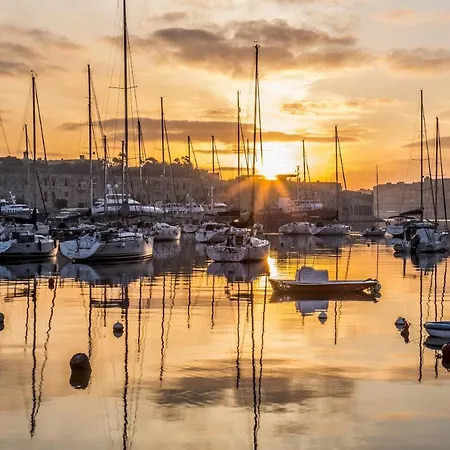 Cosy 1br Location Sliema