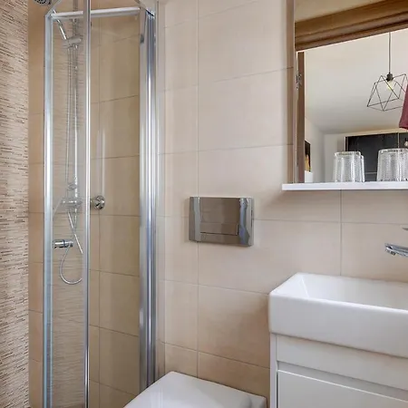 Cosy 1br Location *