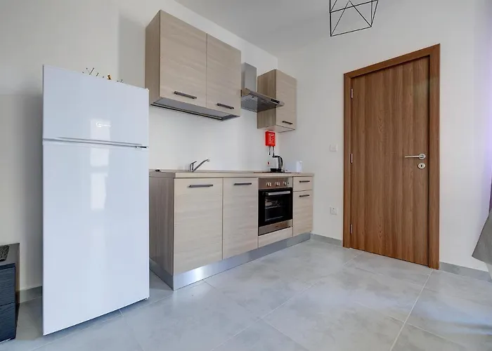 Cosy 1br Location Слима